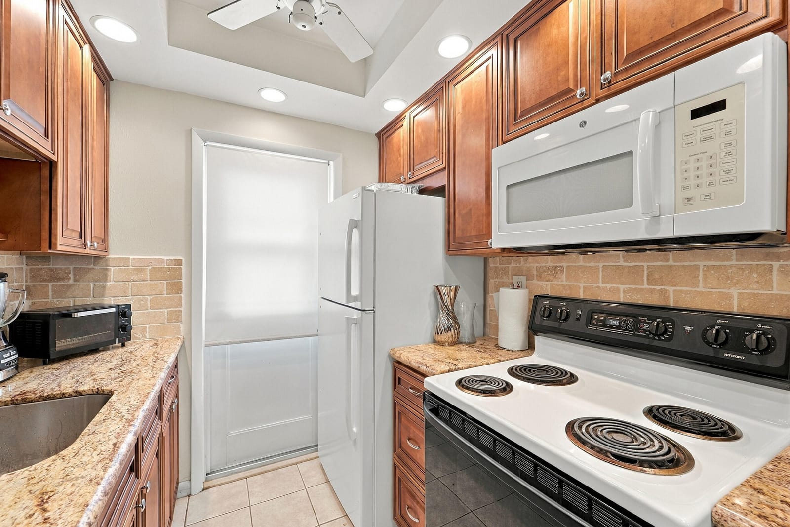 1117 LAKE Terrace 112, Boynton Beach, FL 33426 photo 6