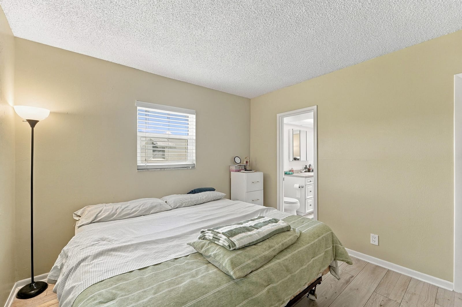 1117 LAKE Terrace 112, Boynton Beach, FL 33426 photo 8
