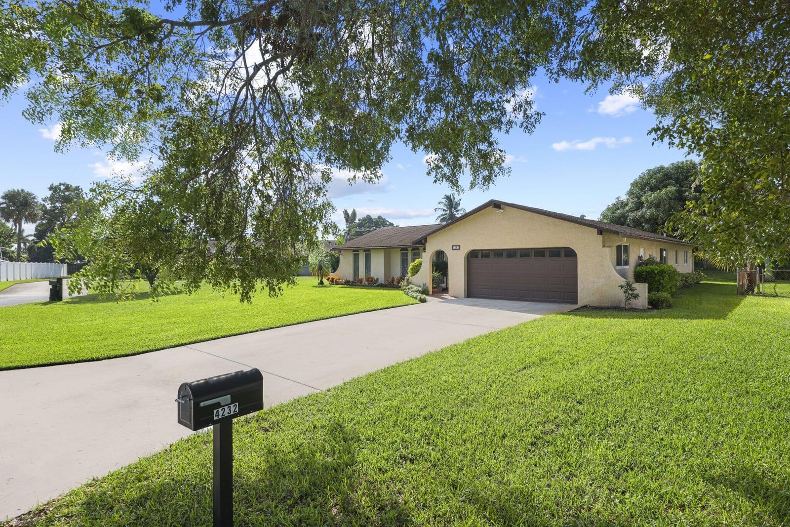 4232 Althea Way — photo 3
