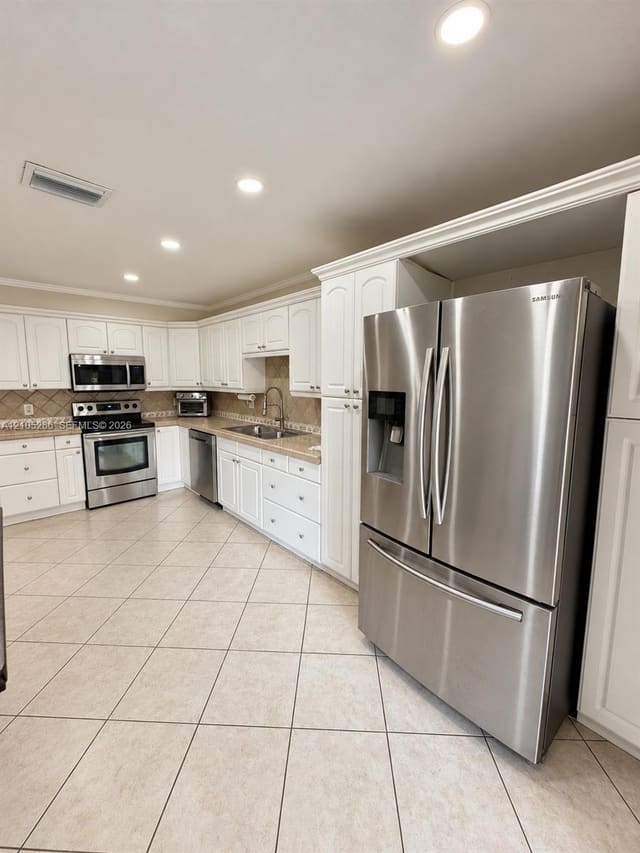 3851 NW 110th Avenue N-S, Coral Springs, FL 33065