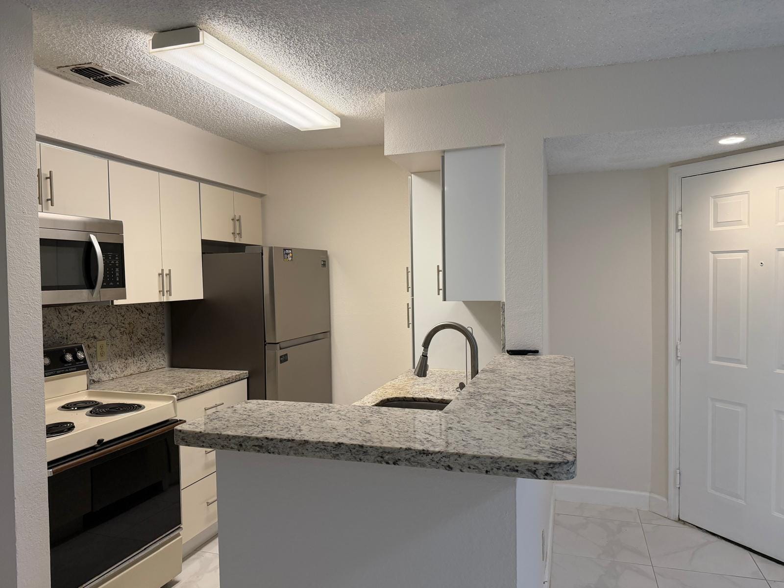 2926 S UNIVERSITY Drive 6105 — photo 2