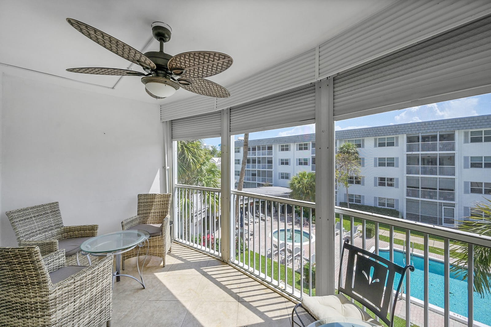 800 E Camino Real 305 — photo 9