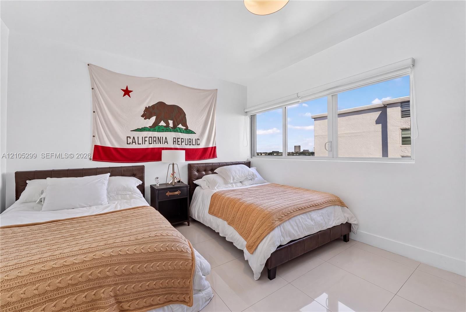 9940 W Bay Harbor Drive 6C-N — photo 5