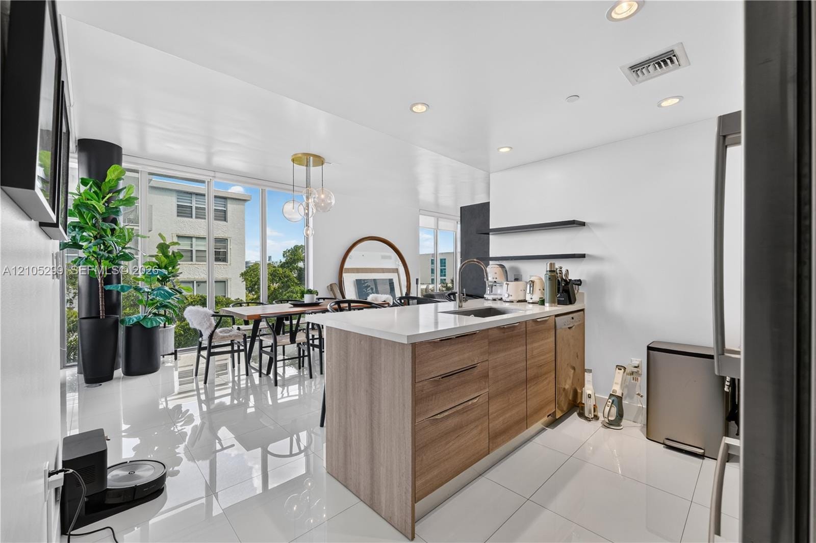 9940 W Bay Harbor Drive 6C-N — photo 6