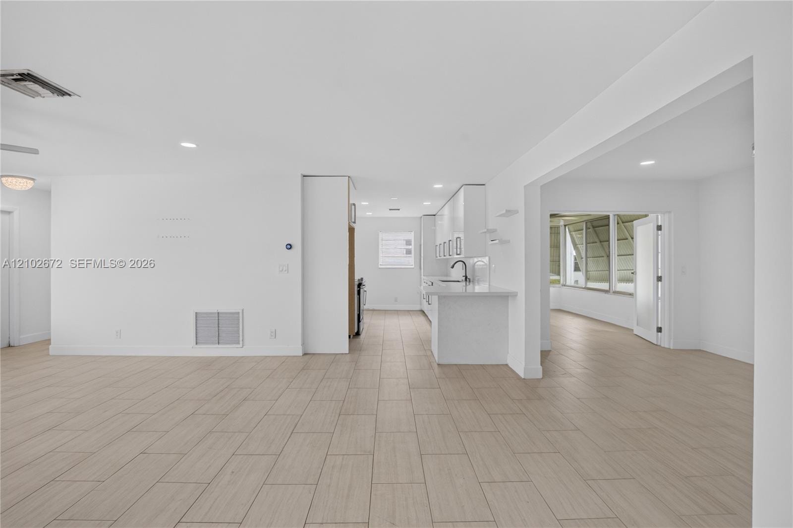 719 SW 18th Street — photo 10