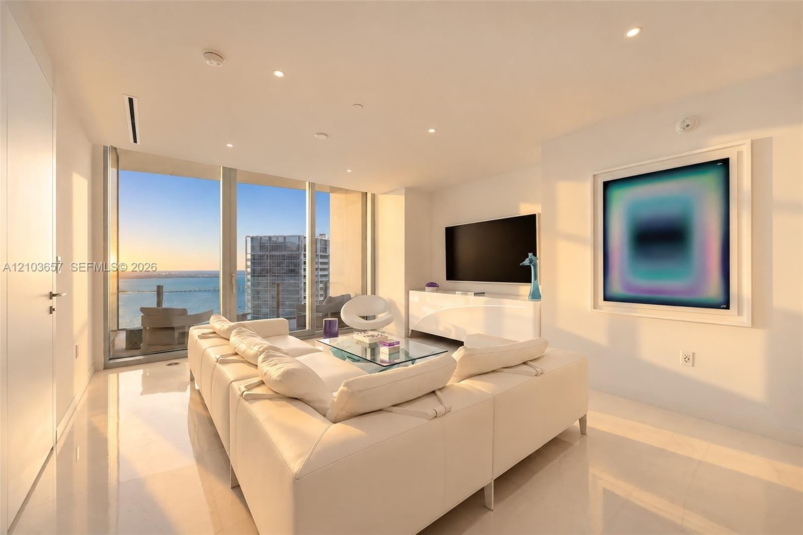 300 Biscayne Boulevard Way 5205W, Miami, FL 33131