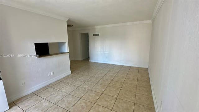 7101 SW 89th Court 213, Miami, FL 33173