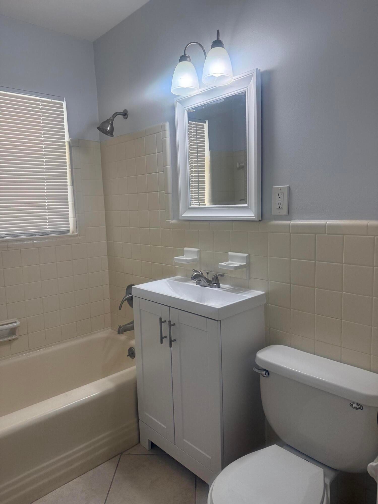 817 S B Street — photo 11