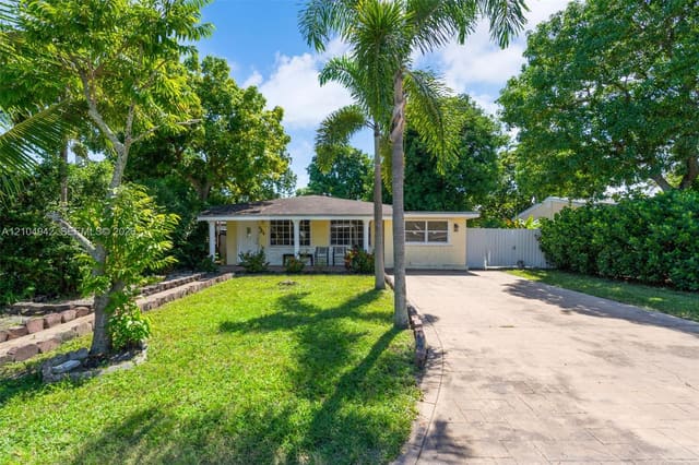 6404 SW 22nd Street, Miramar, FL 33023