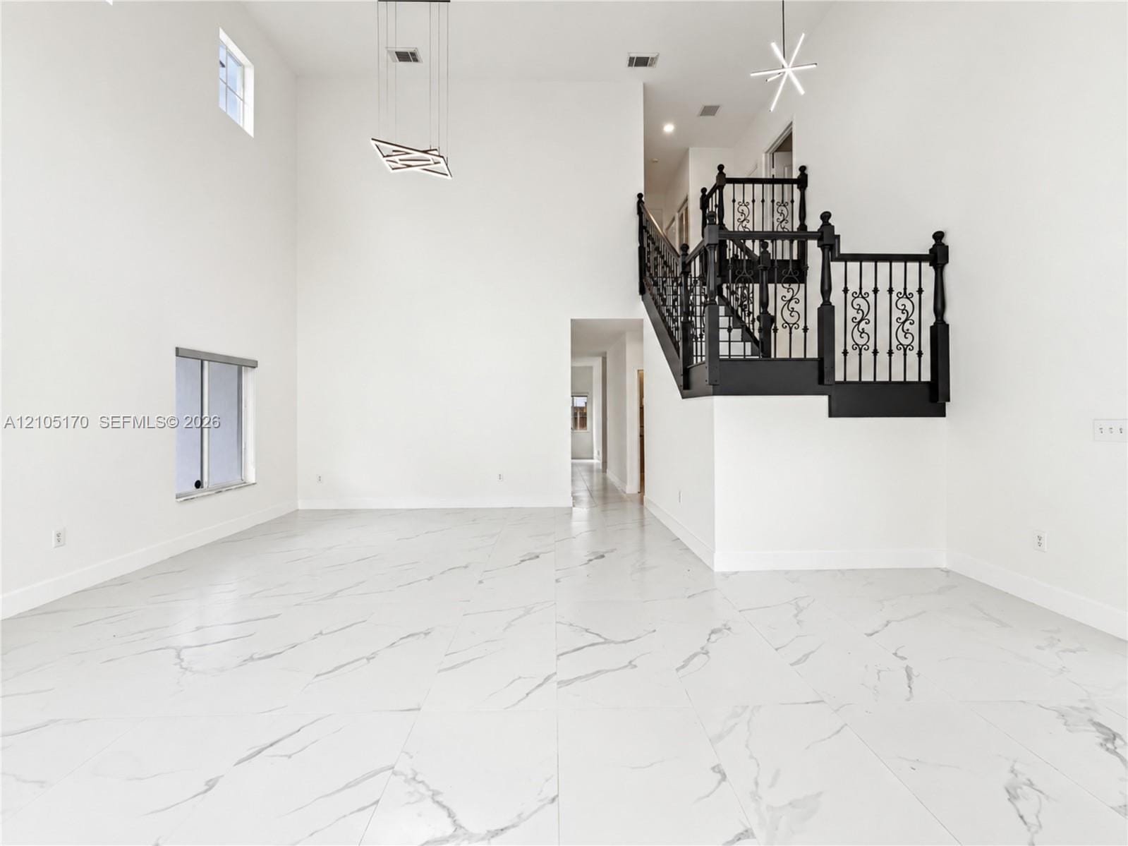 15579 SW 10th Lane — photo 9