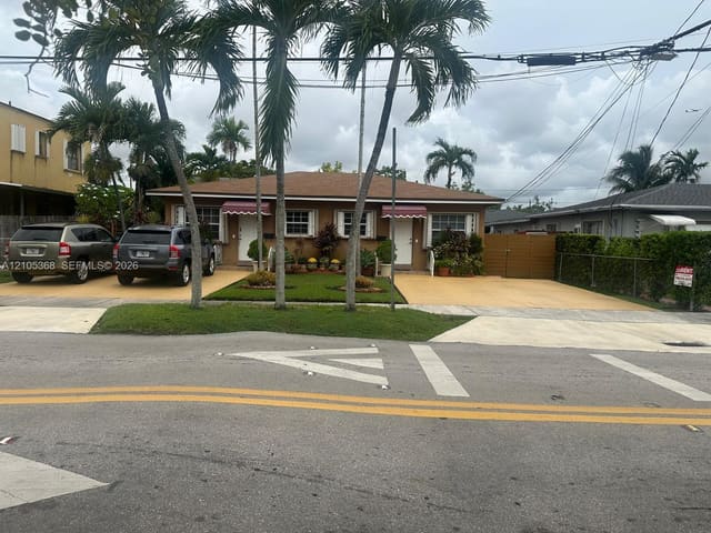 3451 SW 16th Terrace 1, Miami, FL 33145