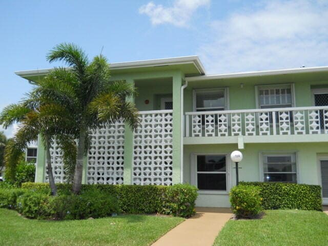 1720 NW 19th Terrace, Delray Beach, FL 33445