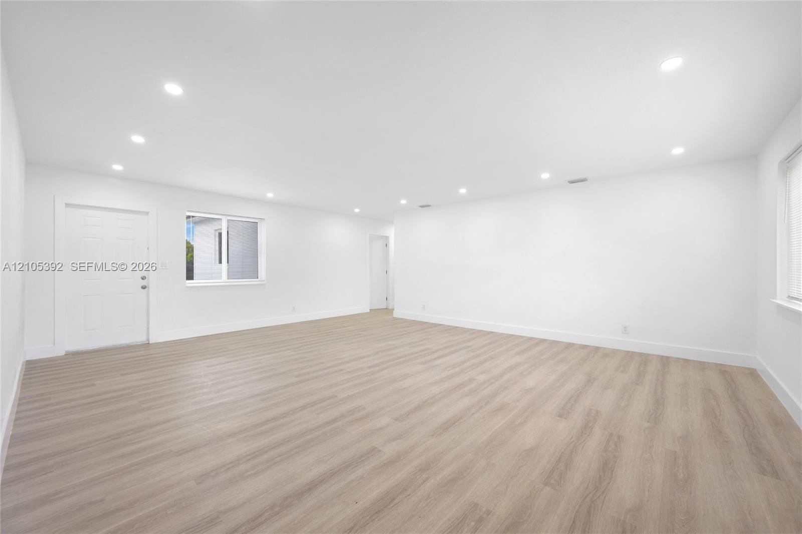 3197 Cleveland Street — photo 12