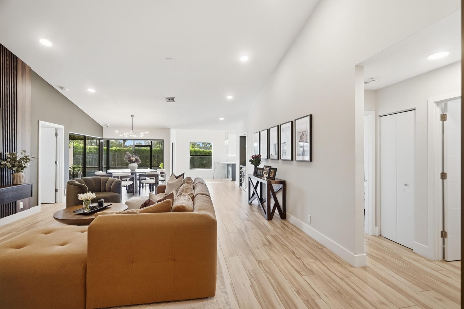 10210 Fresh Meadow Lane — photo 6
