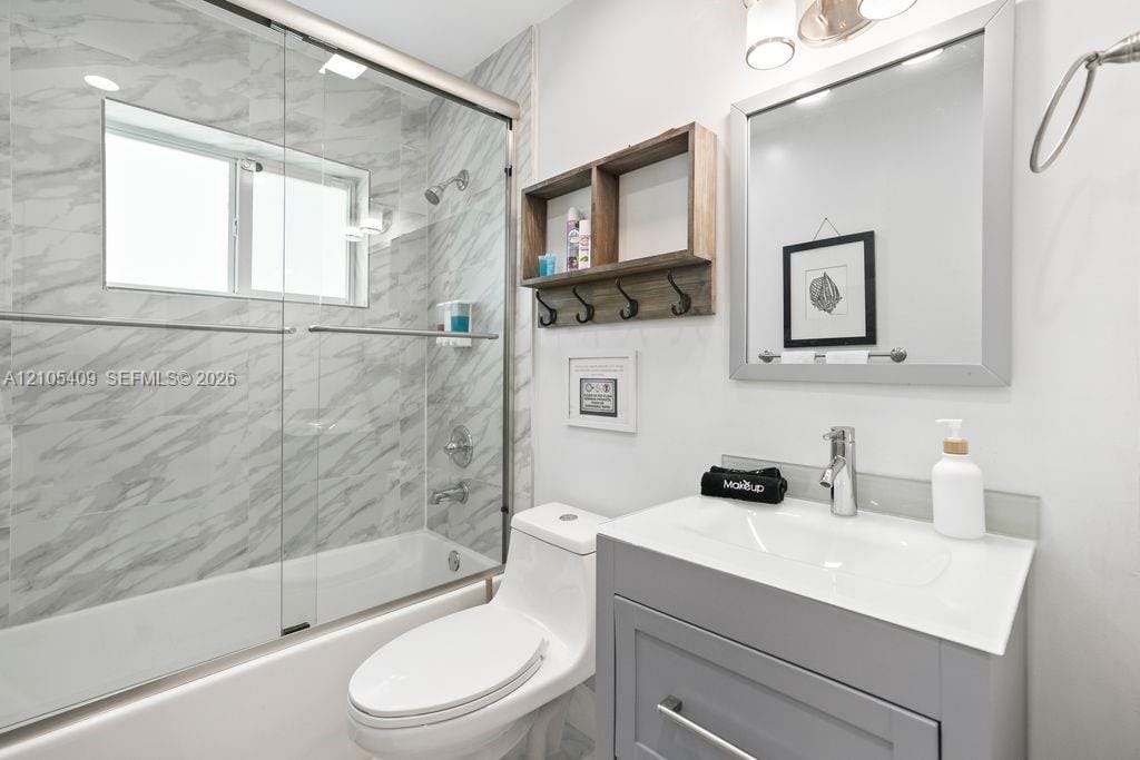 1501 NE 40th Court — photo 12