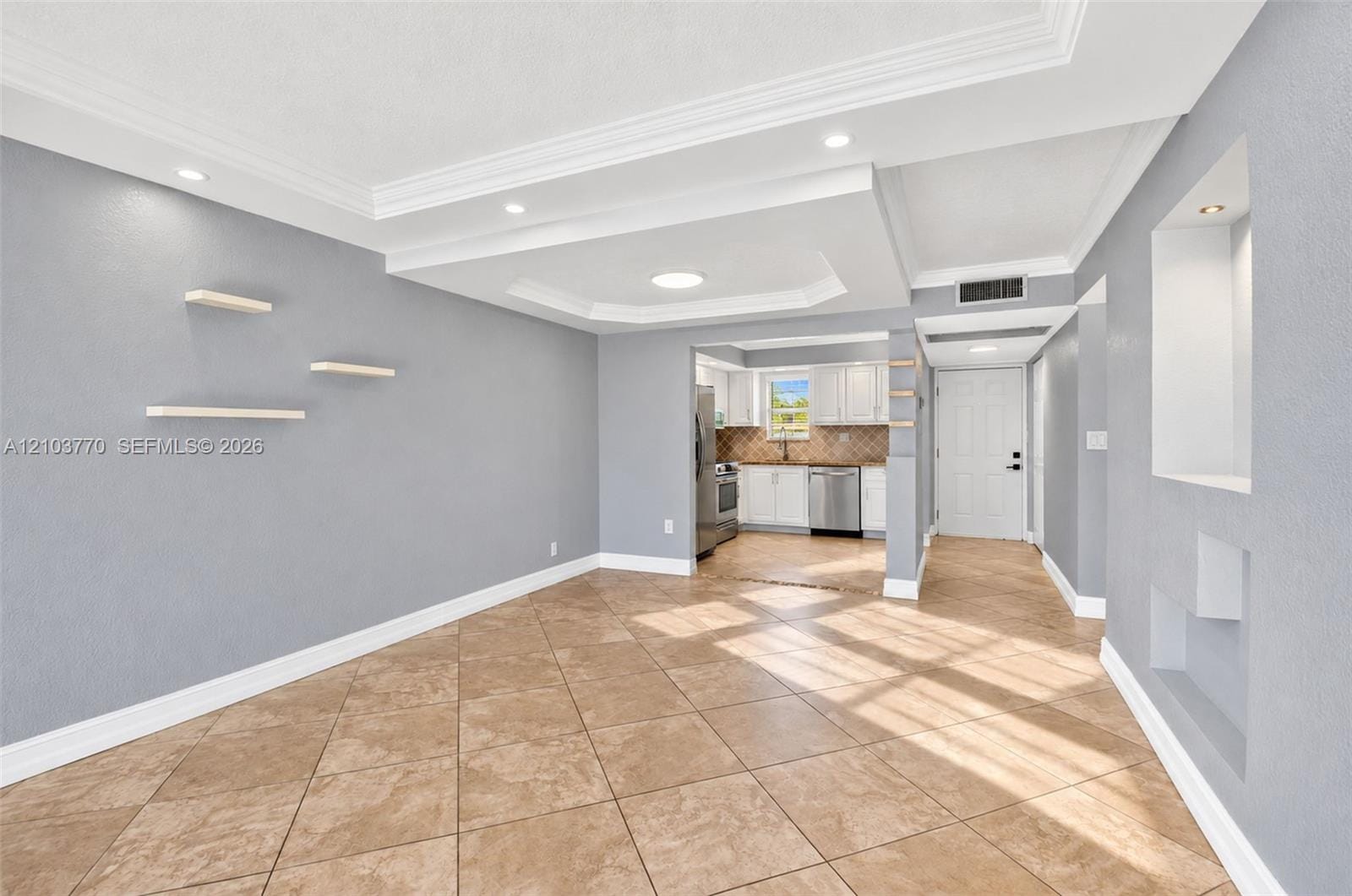 9440 SW 8th Street 309 — photo 3