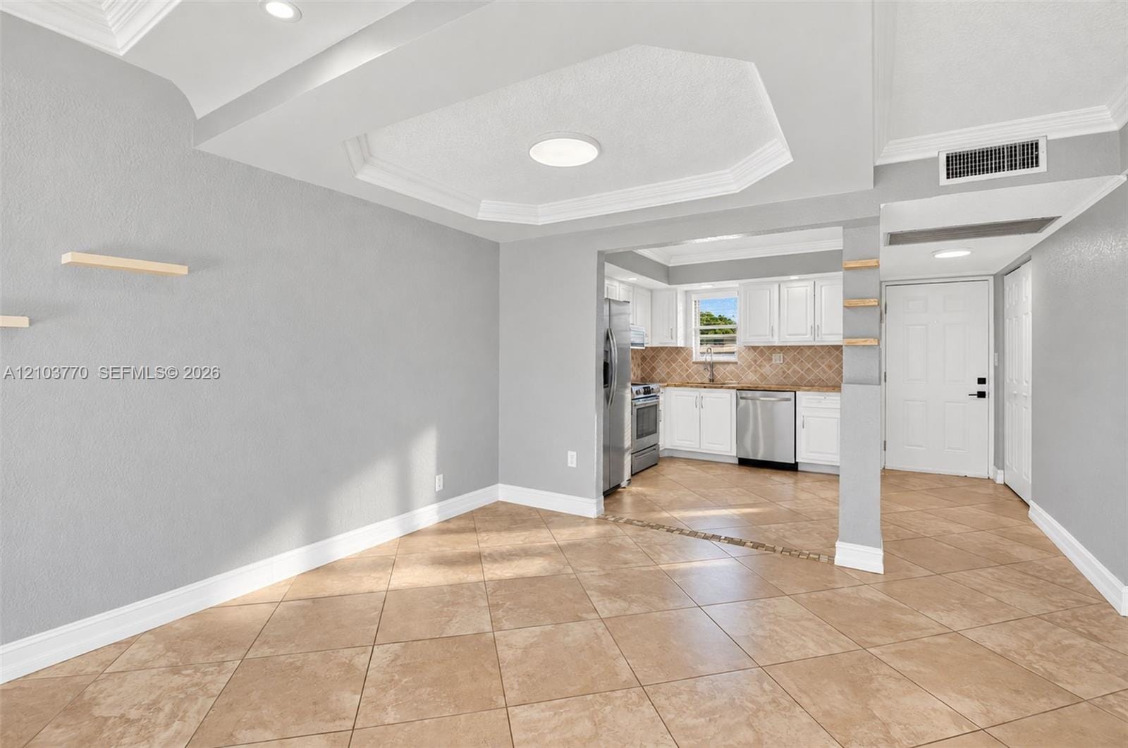 9440 SW 8th Street 309 — photo 7