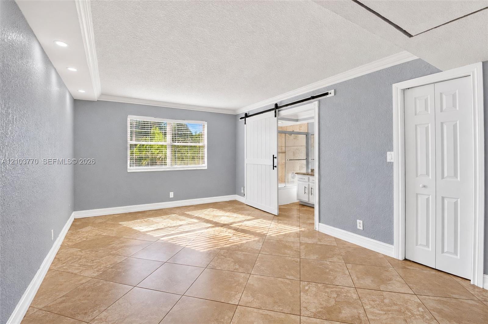 9440 SW 8th Street 309 — photo 10