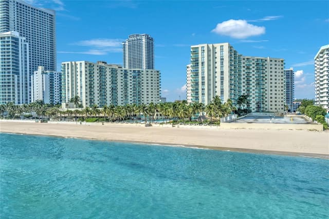 3801 S Ocean Drive 4S, Hollywood, FL 33019