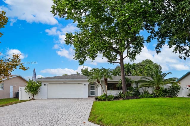 11531 NW 27th Court, Plantation, FL 33323