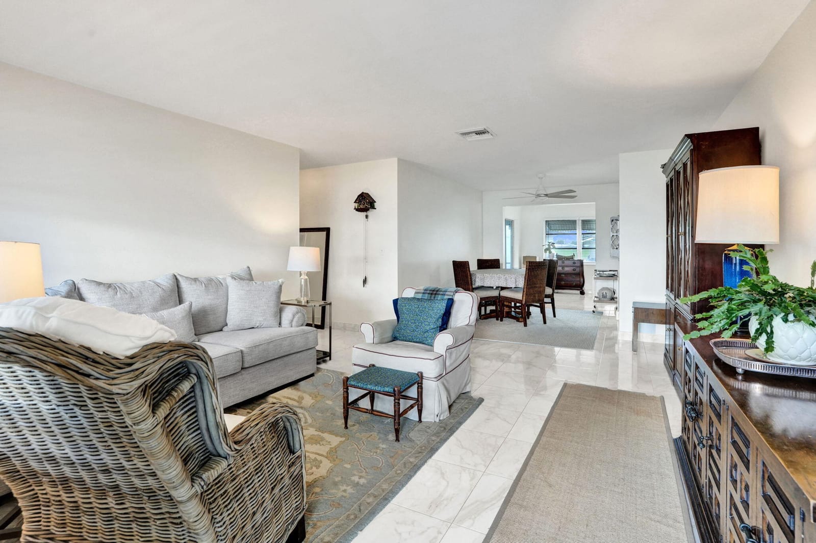 2012 SW 18TH Drive — photo 4