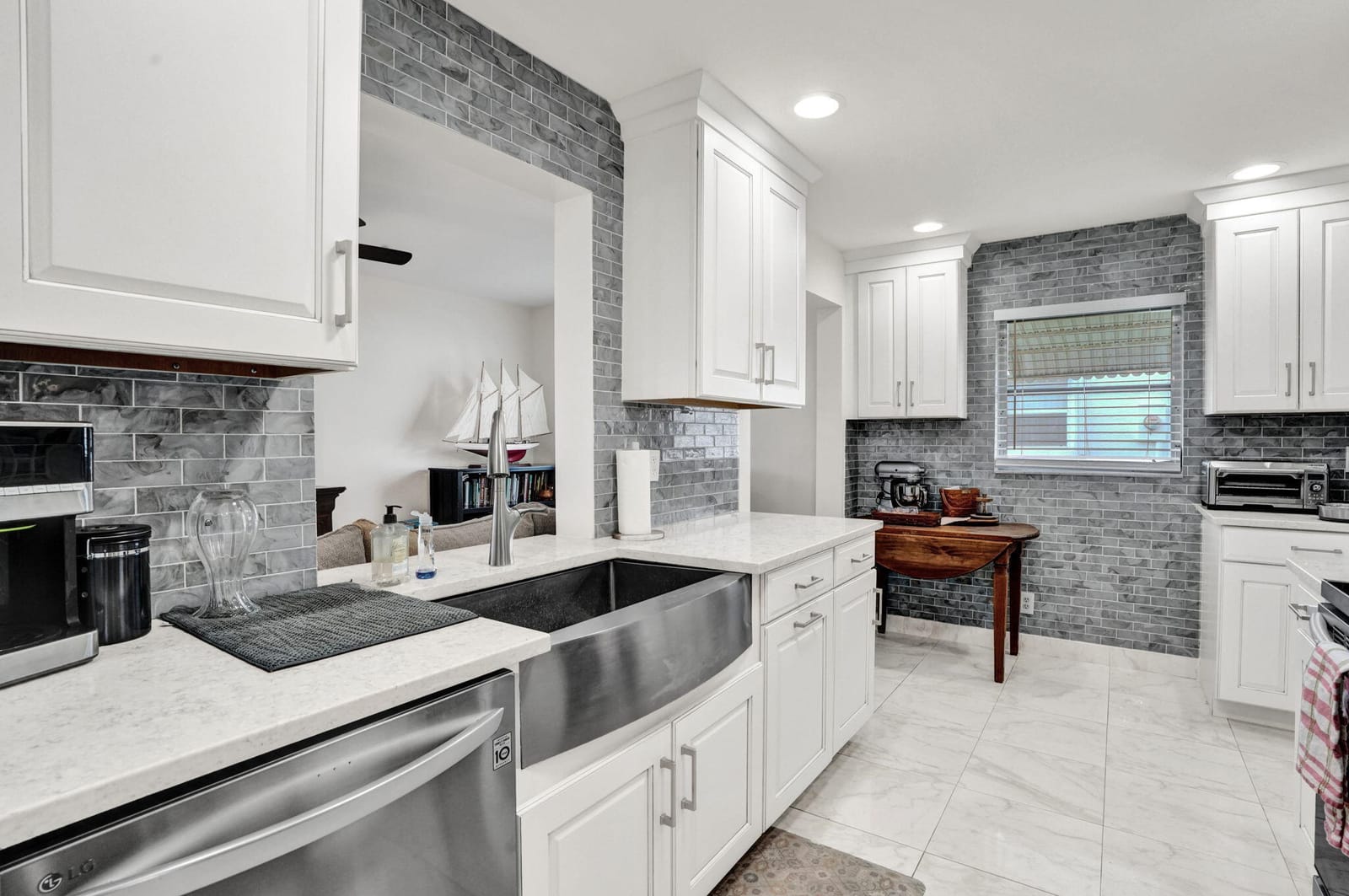 2012 SW 18TH Drive — photo 7