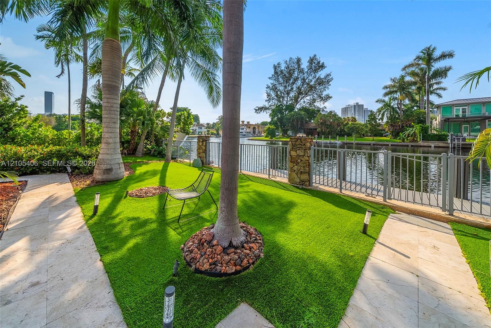 407 Sunset Drive — photo 11