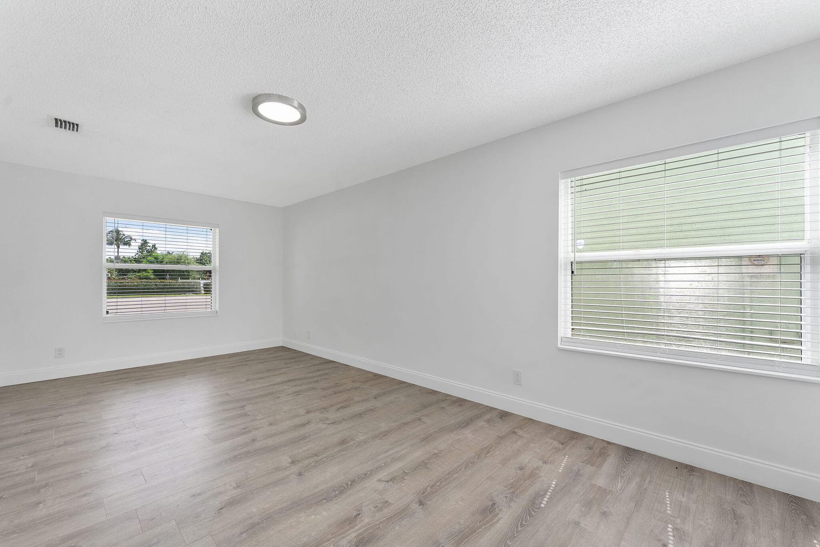 5855 TIMBER VALLEY Drive — photo 7