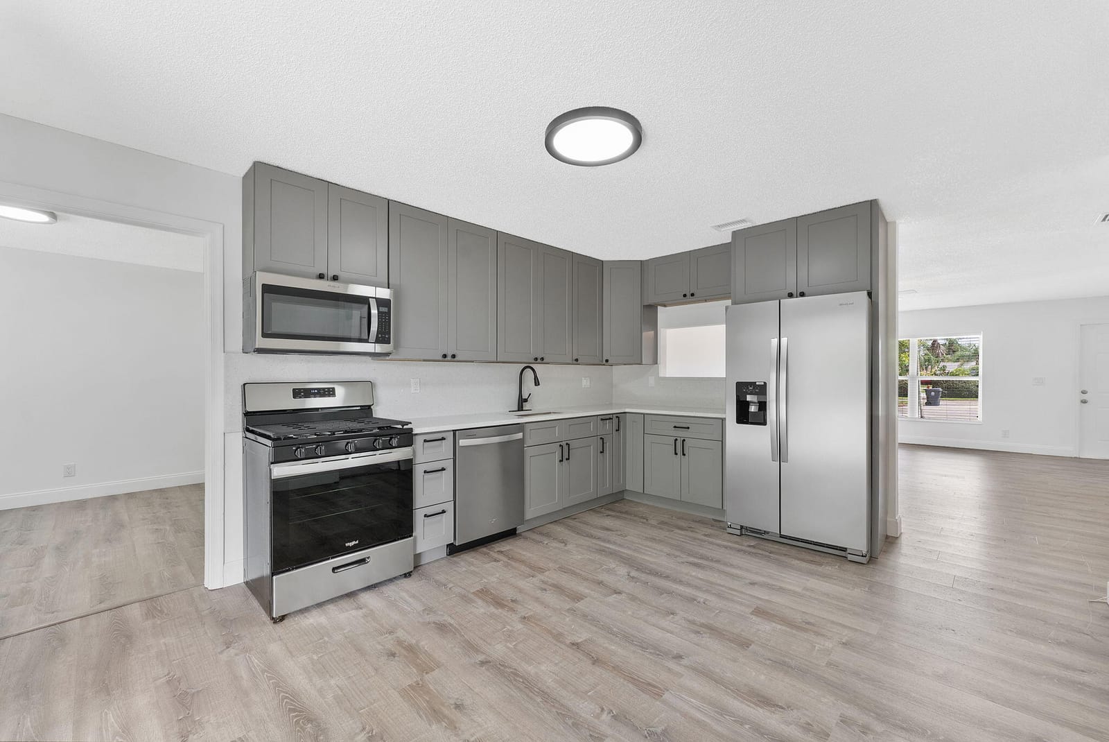 5855 TIMBER VALLEY Drive — photo 10