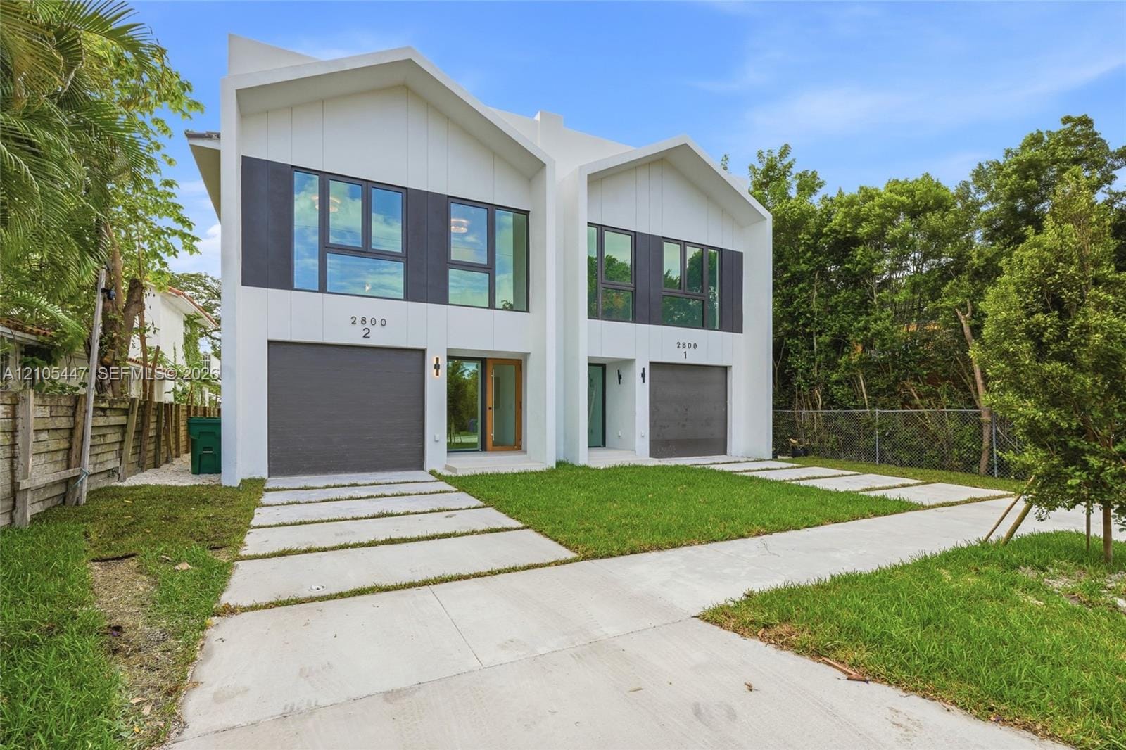 2800 SW 38th Court 2 — photo 1
