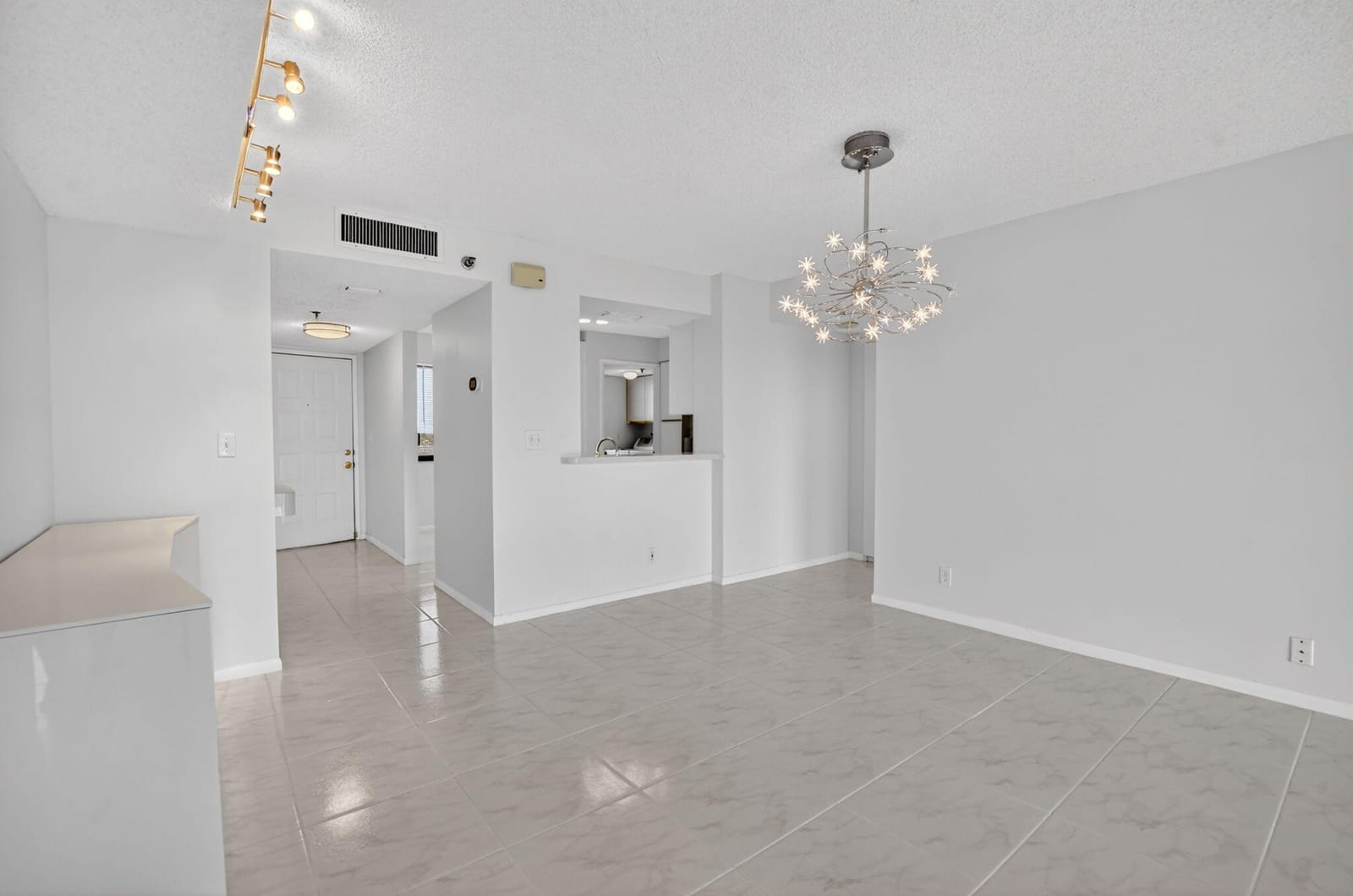 7370 S ORIOLE Boulevard 802 — photo 4