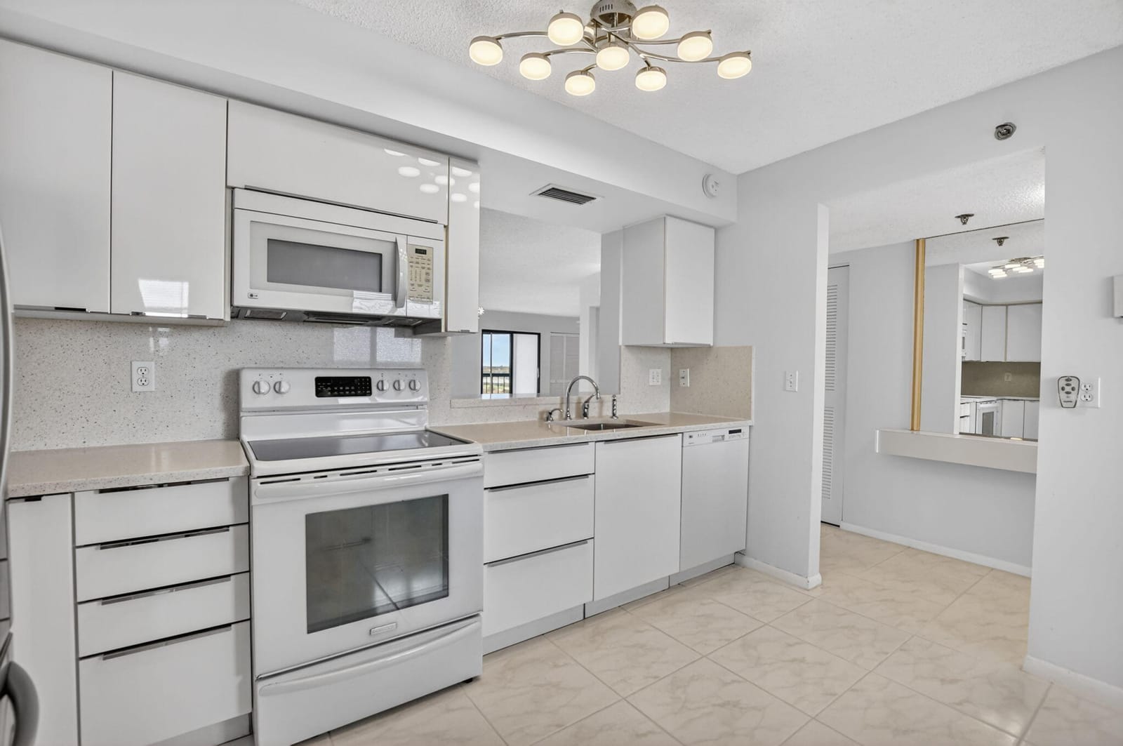 7370 S ORIOLE Boulevard 802 — photo 5