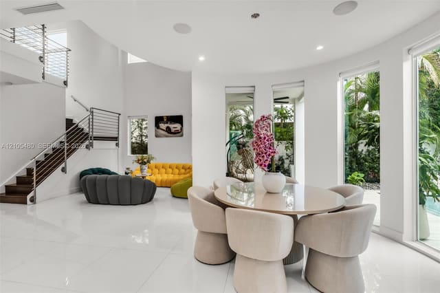 10445 NW 68th Terrace, Doral, FL 33178