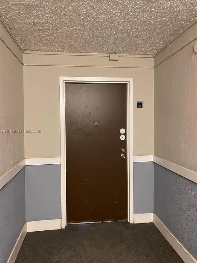 486 NW 165th St Road B-307, Miami, FL 33169