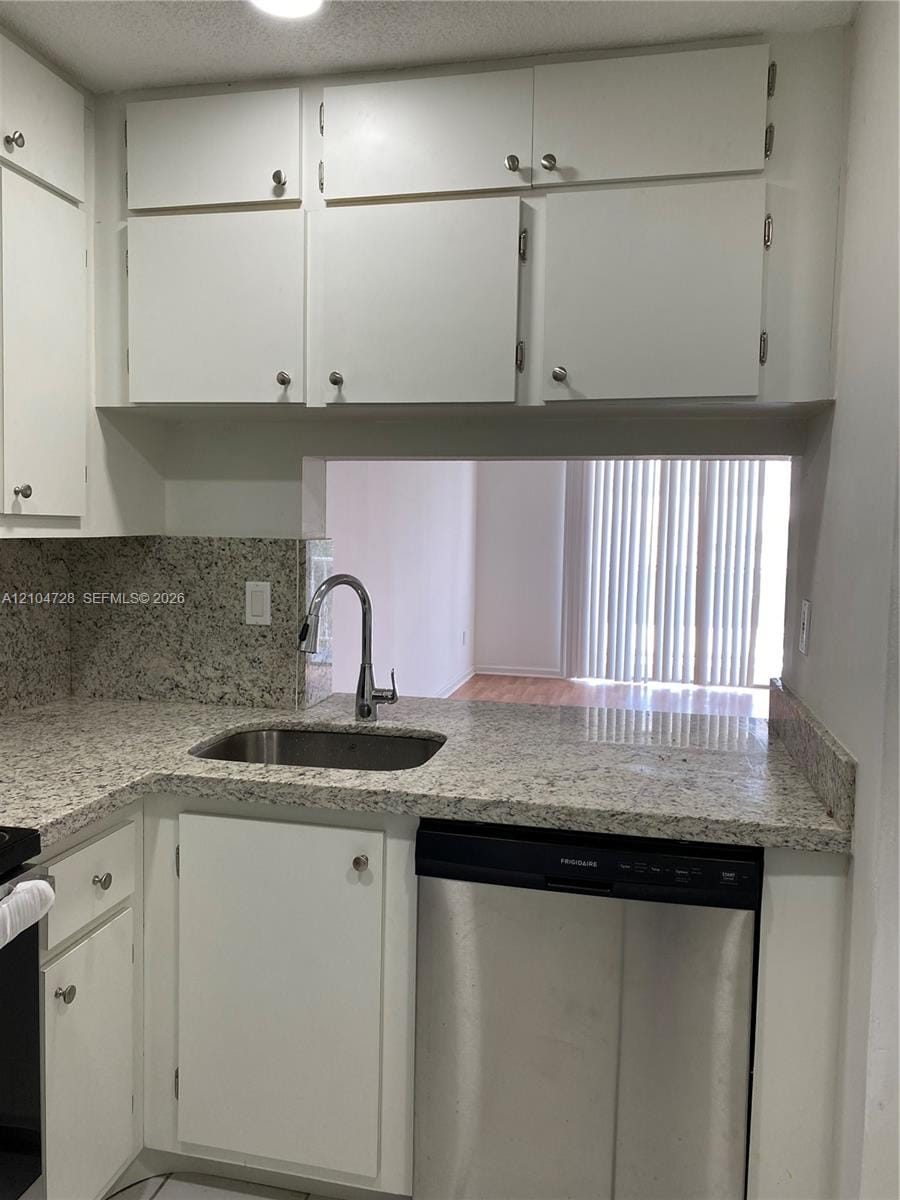 486 NW 165th St Road B-307 — photo 11