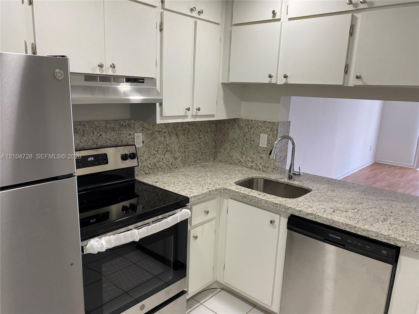486 NW 165th St Road B-307 — photo 7