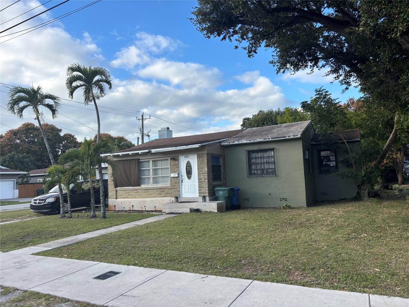3 bedroom home for sale at 1001 33RD, Oakland Park, FL 33334 — $2,350