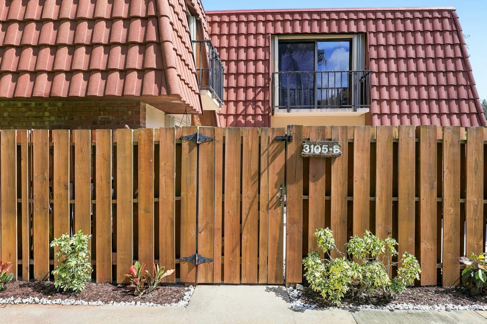 3105 Spanish Wells Drive 8-B — photo 4
