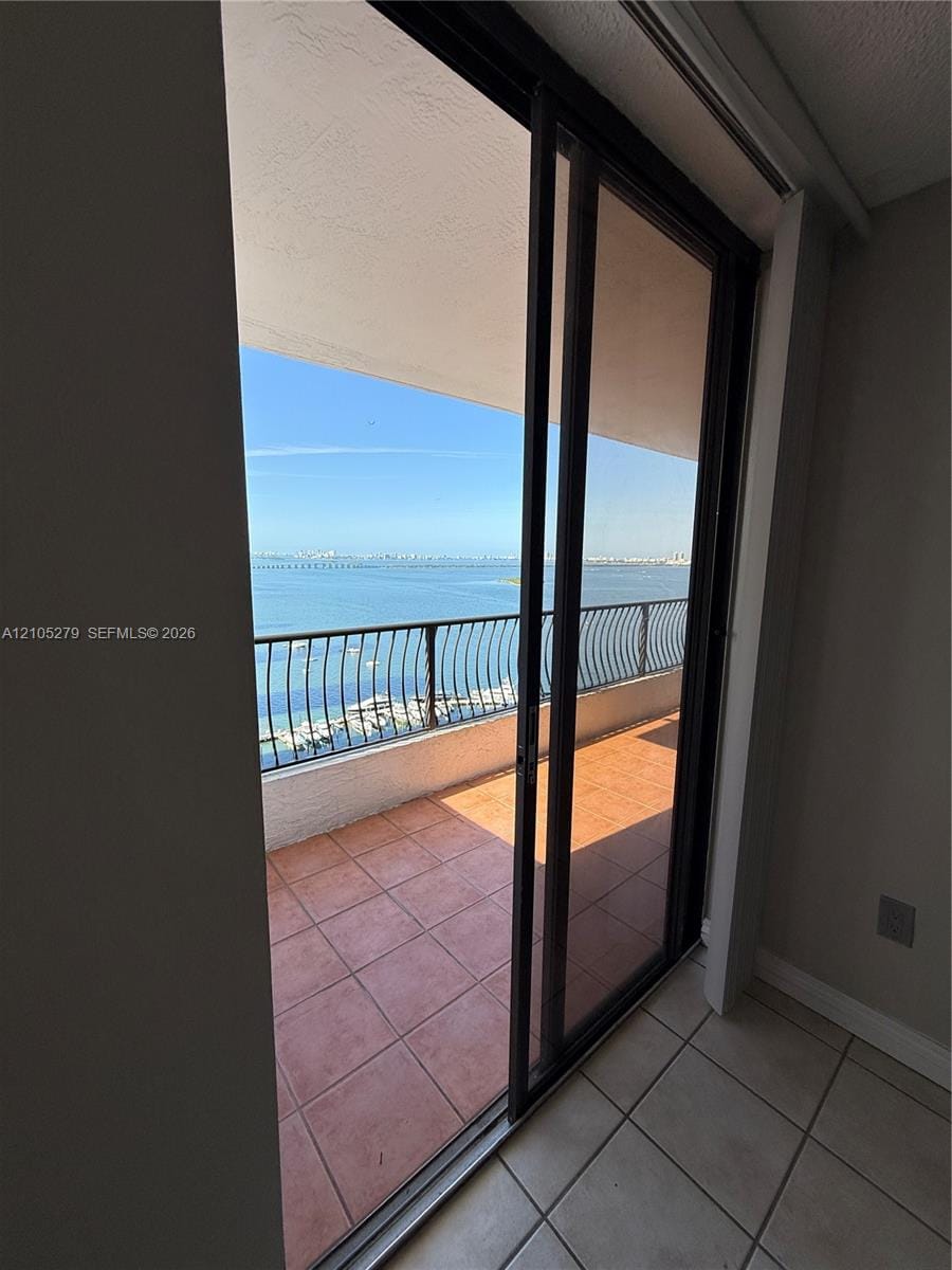 555 NE 15th 25D, Miami, FL 33132 photo 4