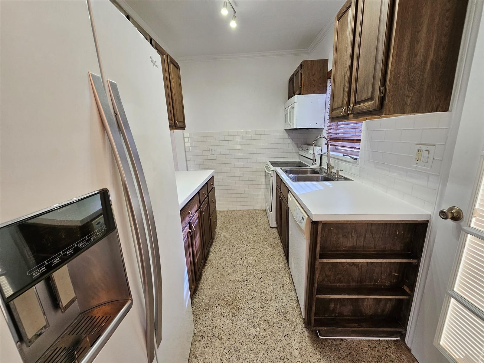 2040 NE 174TH Street — photo 8