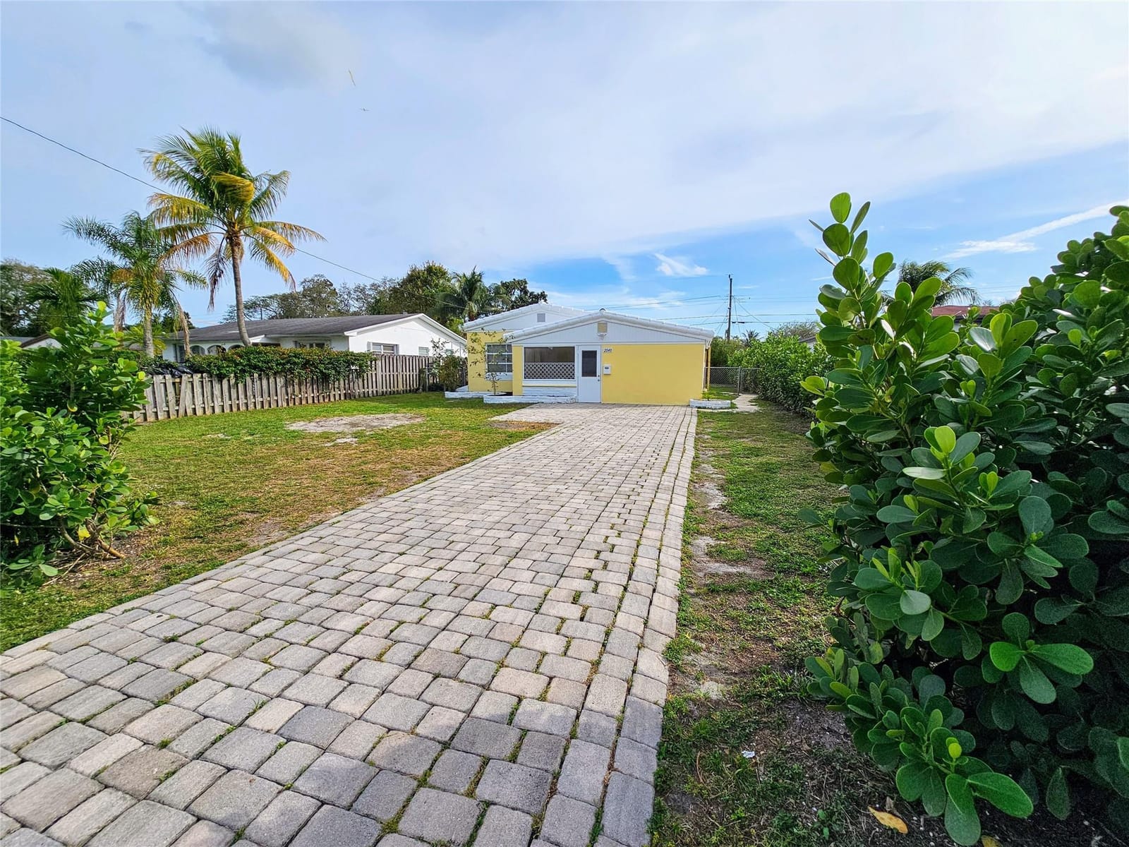 4 bedroom home for sale at 2040 174TH, North Miami Beach, FL 33162 — $3,400