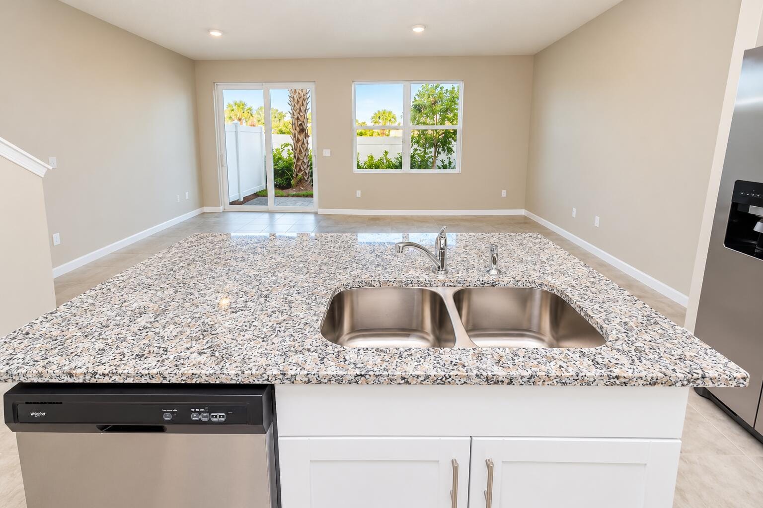 5648 MENTMORE Drive — photo 5