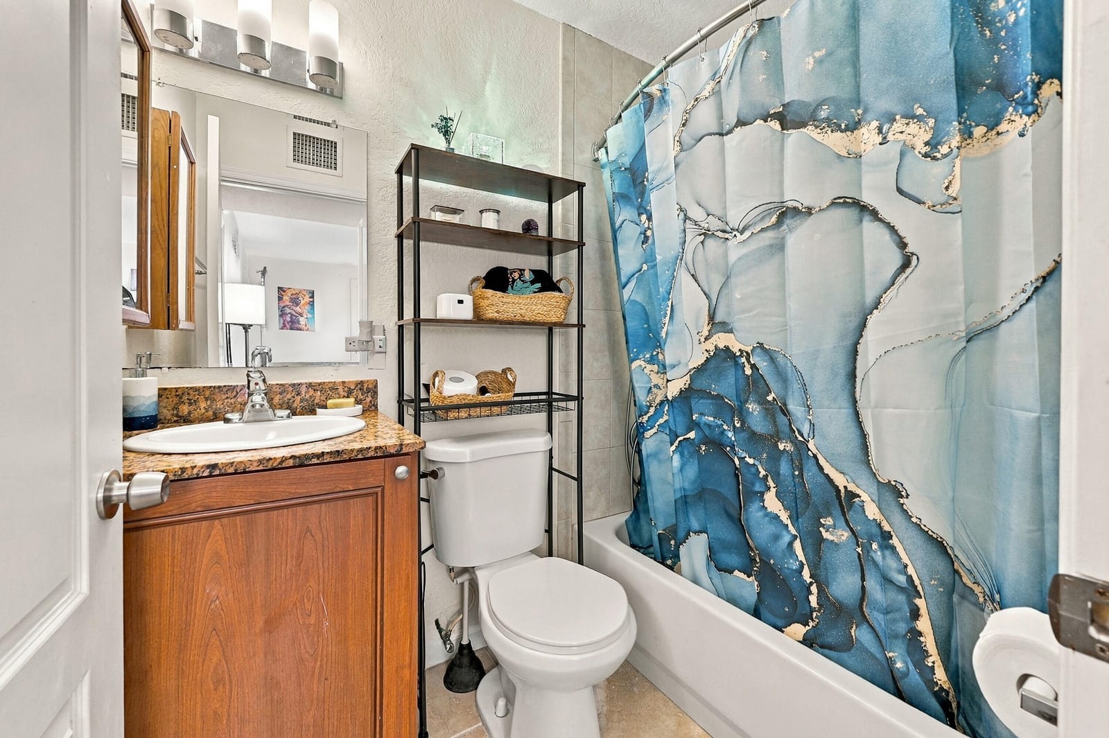 2655 NE 8th Avenue Apt 210 — photo 11