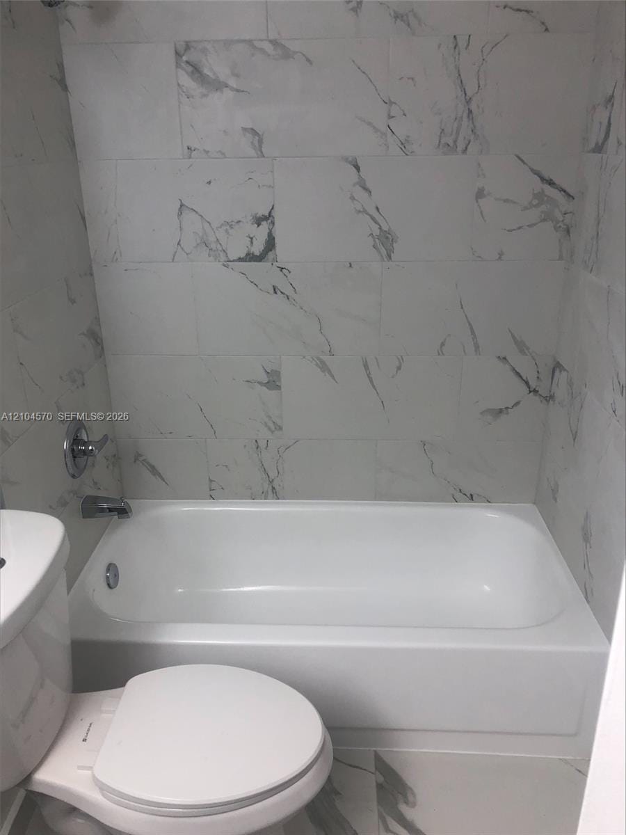 341 W Park Drive 106-15, Miami, FL 33172 photo 15
