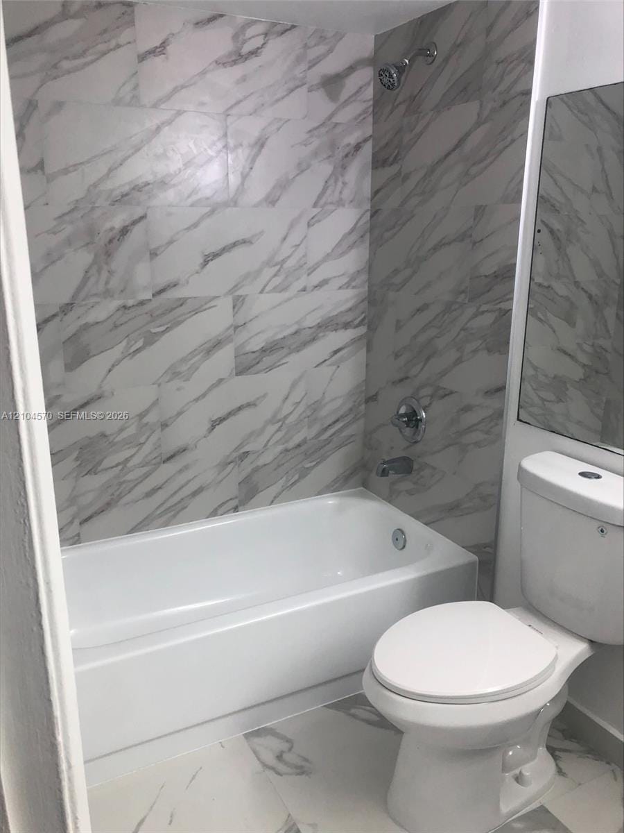 341 W Park Drive 106-15, Miami, FL 33172 photo 18