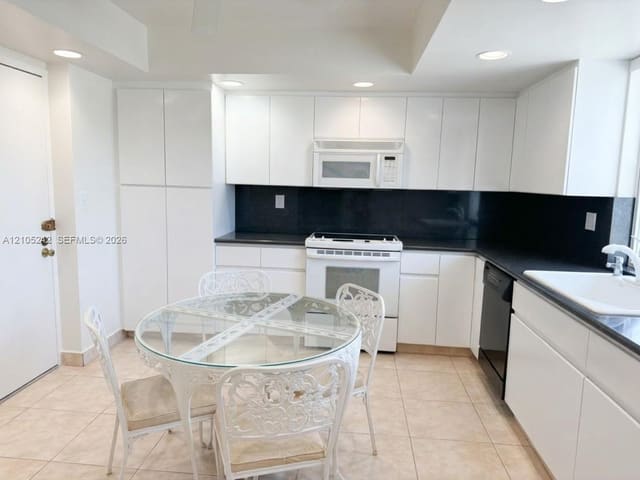 600 Three Islands Boulevard 1722, Hallandale Beach, FL 33009