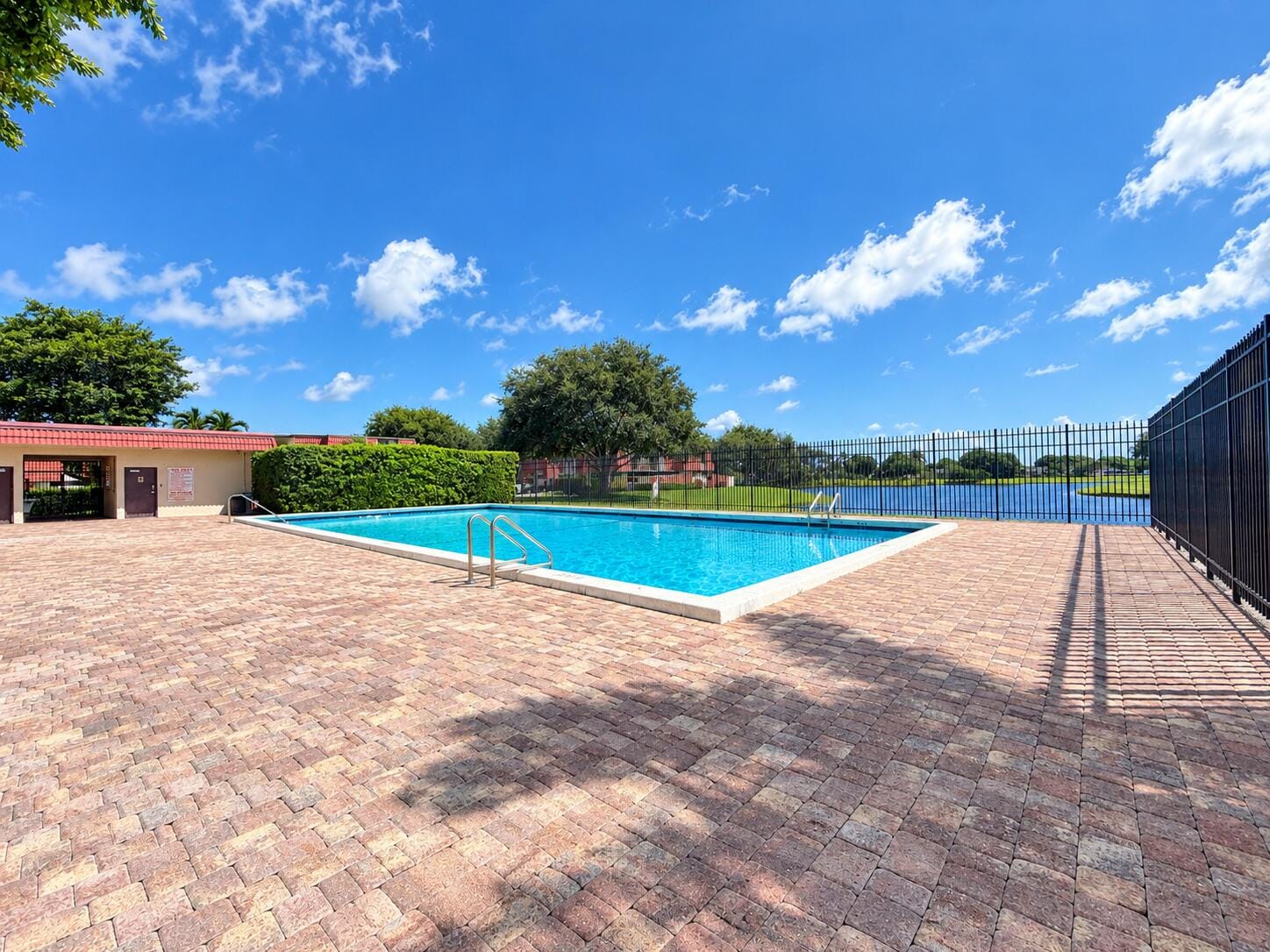 3838 Victoria Drive — photo 7