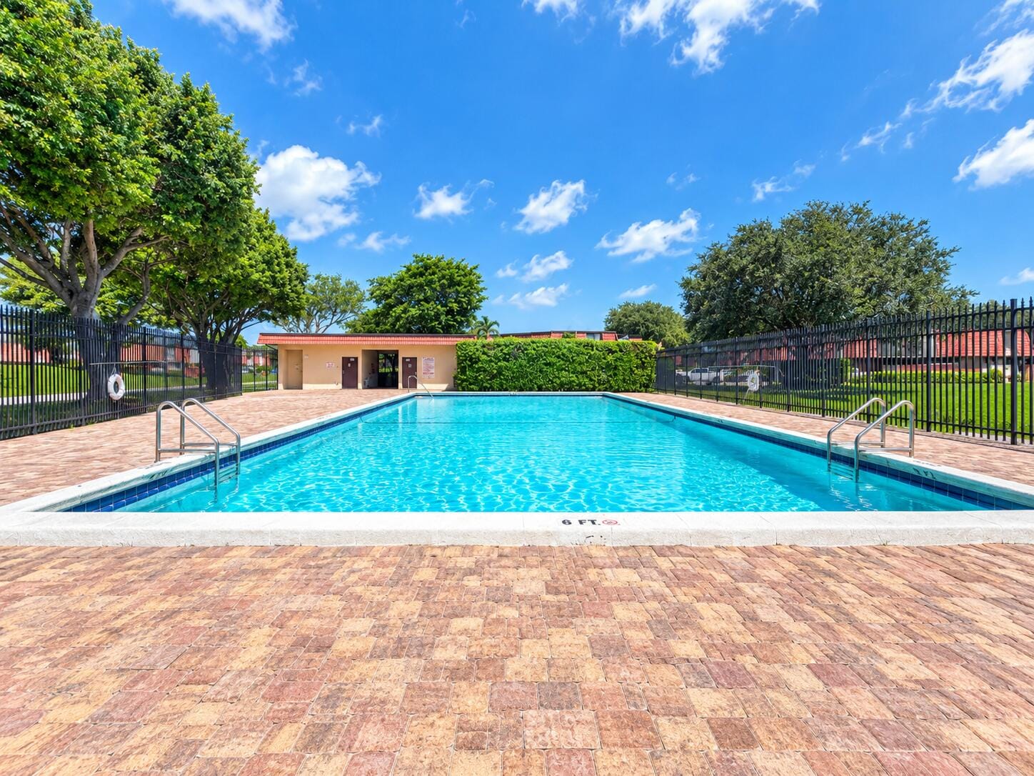 3838 Victoria Drive — photo 8