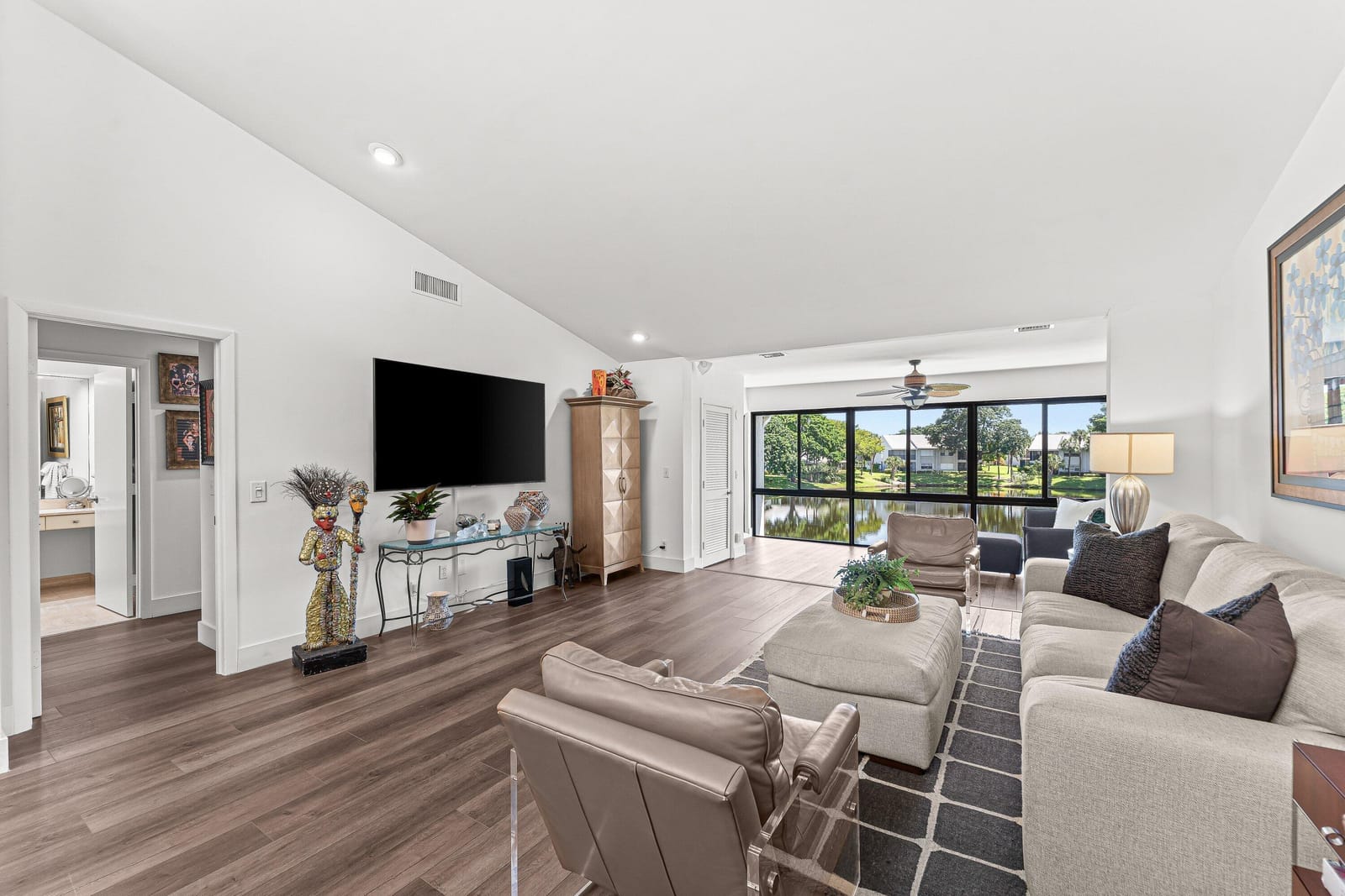 36 EASTGATE Drive D — photo 4