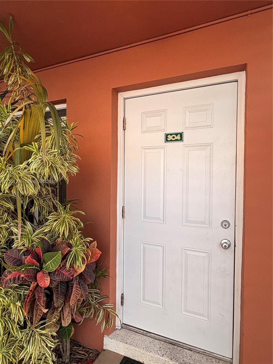 1 bedroom home for sale at 775 29th, Hialeah, FL 33012 — $1,600